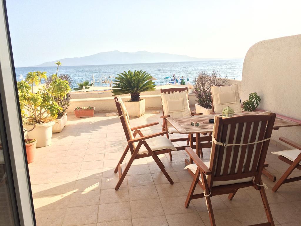 Apartments Wonderful Bay Sarandë Exterior foto